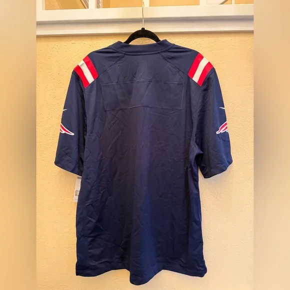 NWT New England Patriots NFL NIKE On Field Apparel Loose Fit Jersey , size XL - Picture 2 of 5